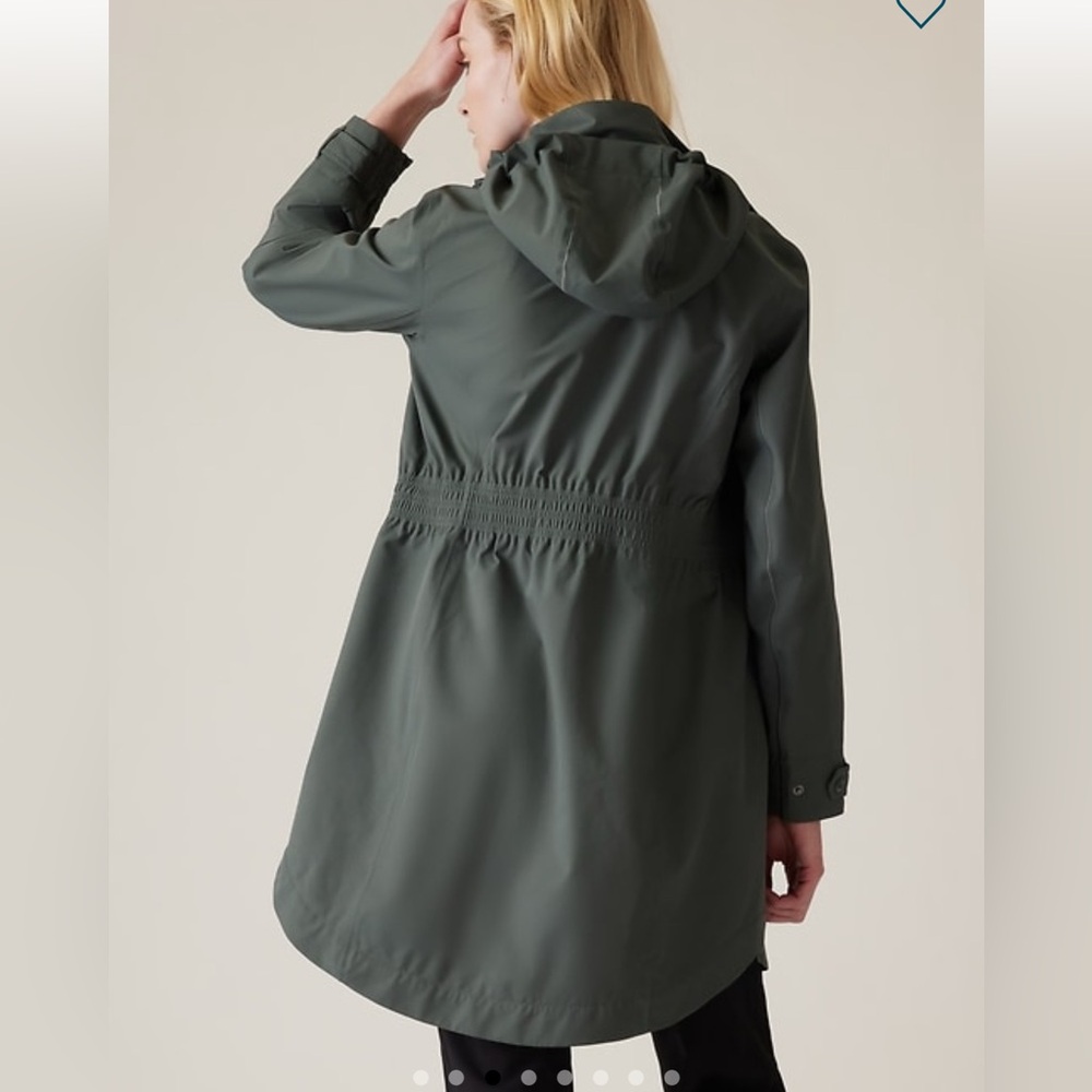 Athleta Rainout Sutro Long Trench